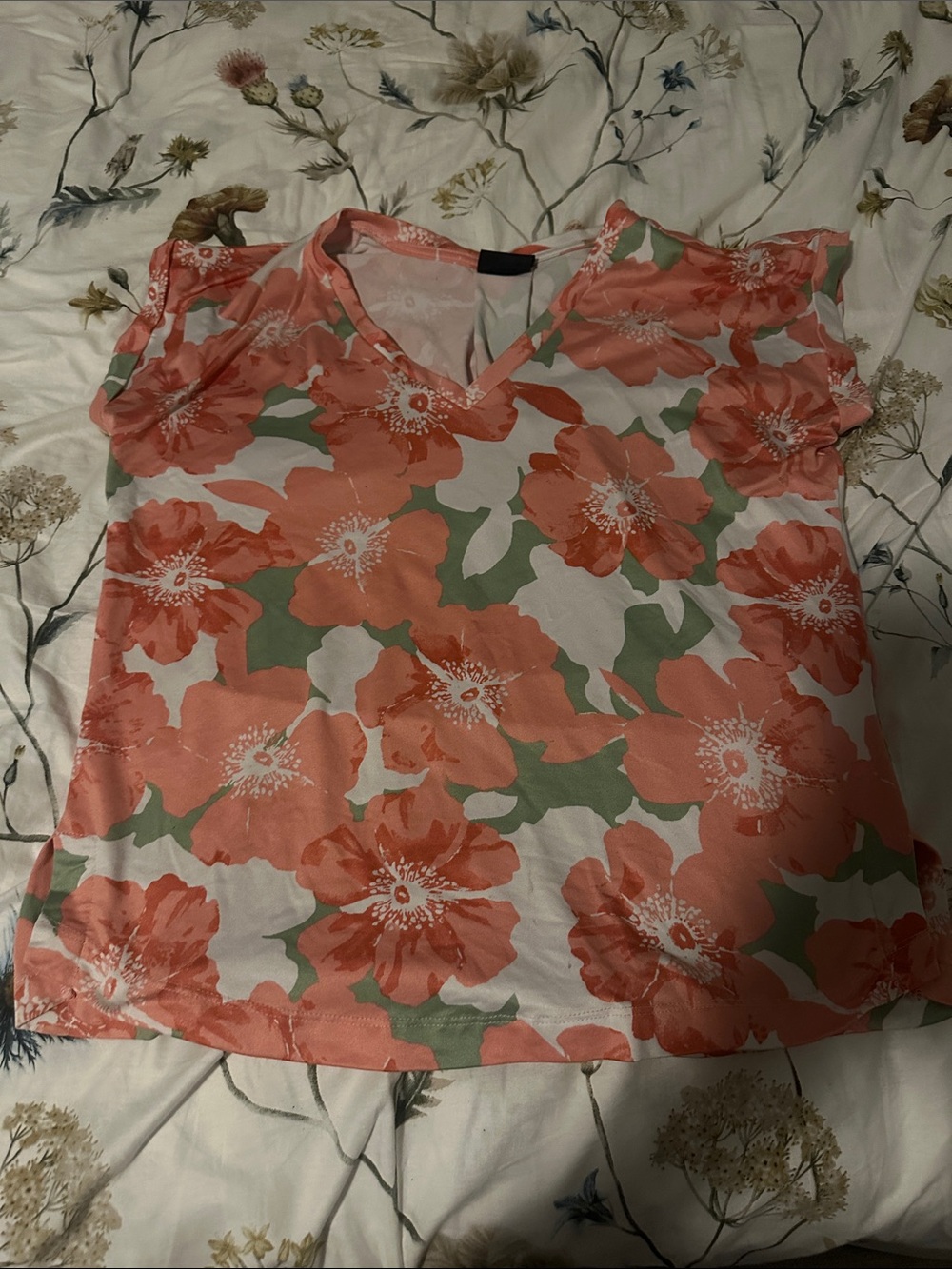 bobeau Coral Floral V-Neck Short Sleeve Blouse